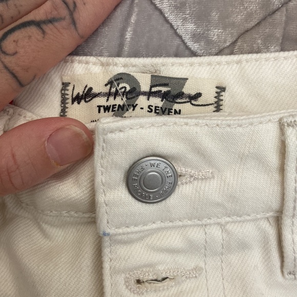 NWOT FREE PEOPLE CREAM SIZE 27 DISTRESSED MINI SKIRT - Picture 9 of 12